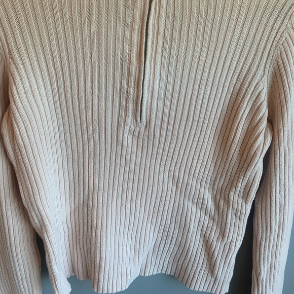 💕🐢 Light Pink Turtle Neck 🐢💕 - Picture 4 of 7